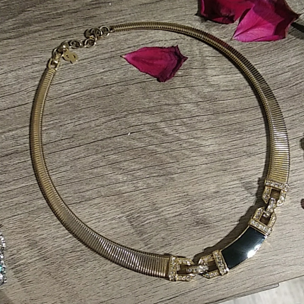 Christain dior  necklace